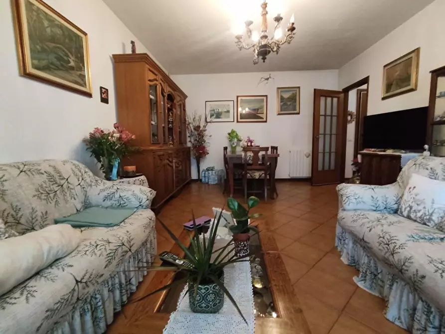 Immagine 4 di Appartamento in vendita  a Seravezza