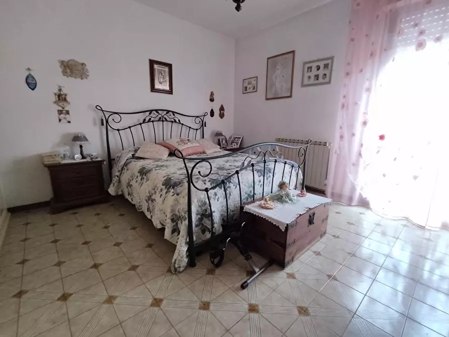 Immagine 11 di Appartamento in vendita  a Seravezza