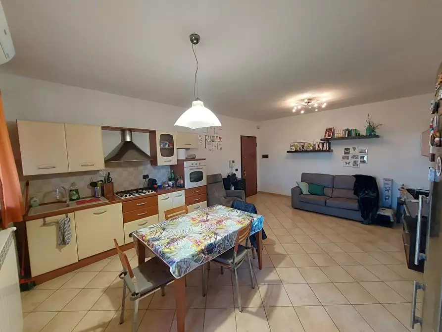 Immagine 4 di Appartamento in vendita  a Pontedera