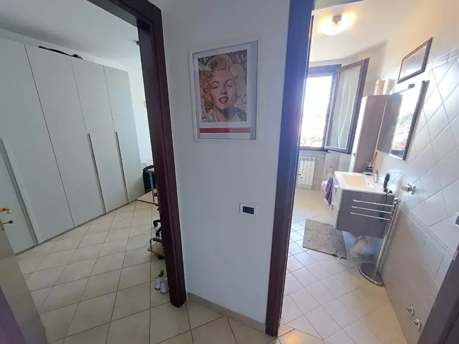 Immagine 8 di Appartamento in vendita  a Pontedera