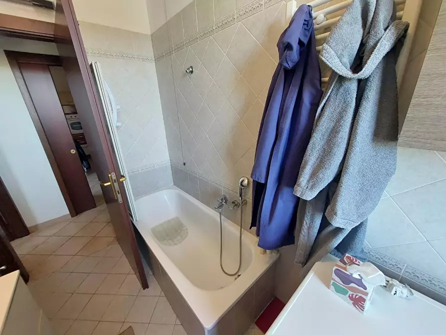 Immagine 15 di Appartamento in vendita  a Pontedera