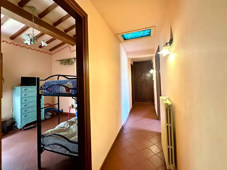 Immagine 14 di Rustico / casale in vendita  a Capannori