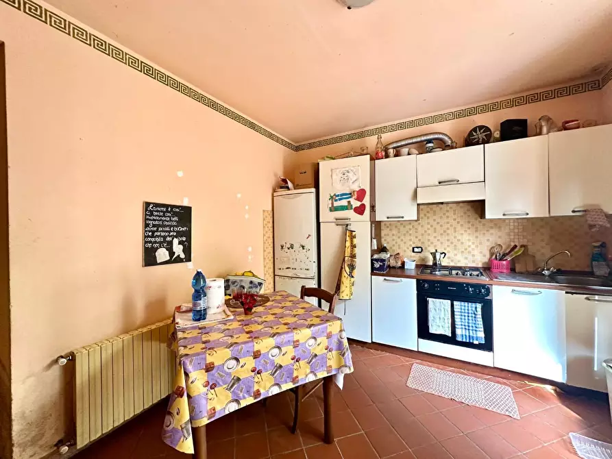 Immagine 24 di Rustico / casale in vendita  a Capannori