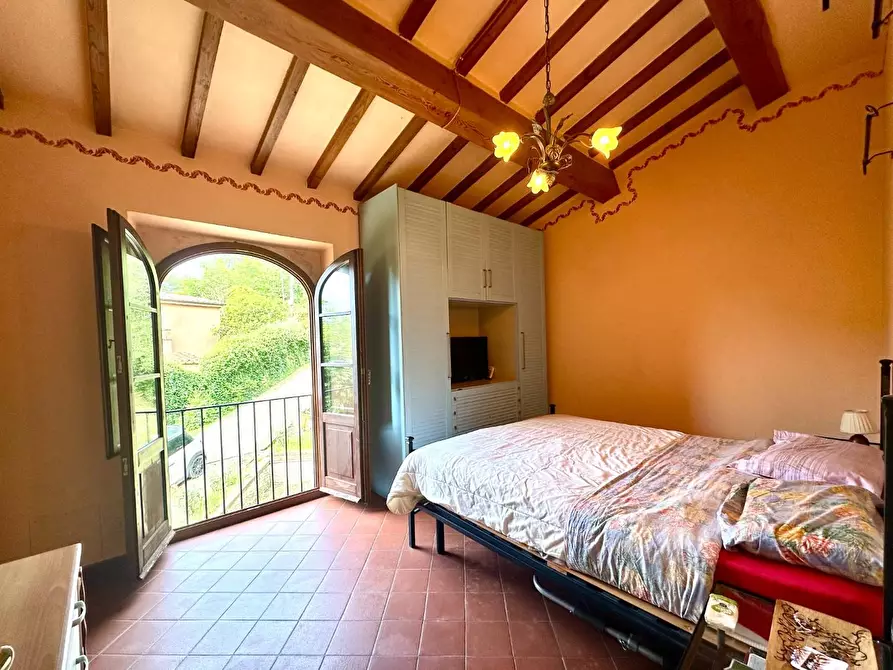 Immagine 15 di Rustico / casale in vendita  a Capannori