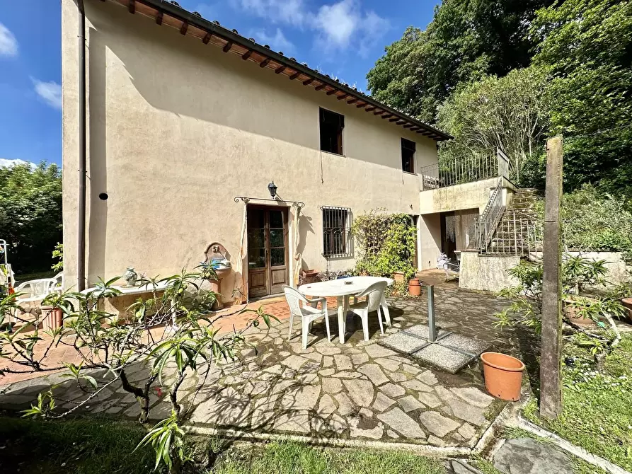 Immagine 5 di Rustico / casale in vendita  a Capannori