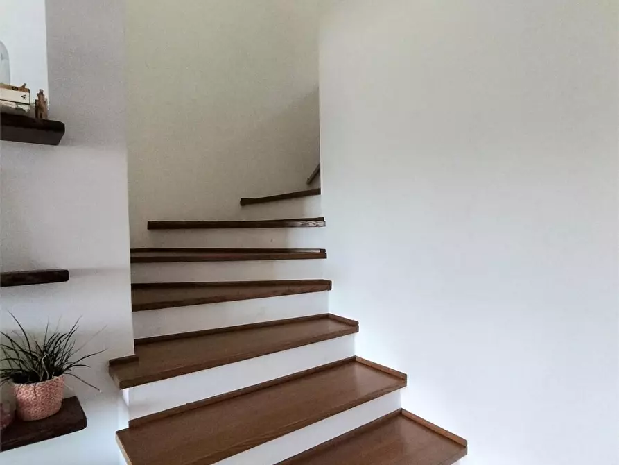 Immagine 15 di Villa in vendita  a Sarzana