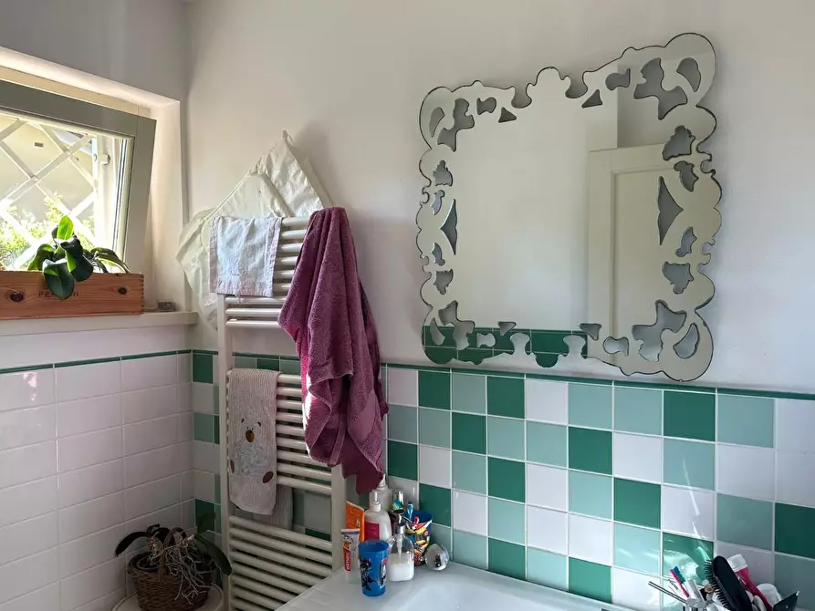 Immagine 14 di Casa bifamiliare in vendita  a Capannori