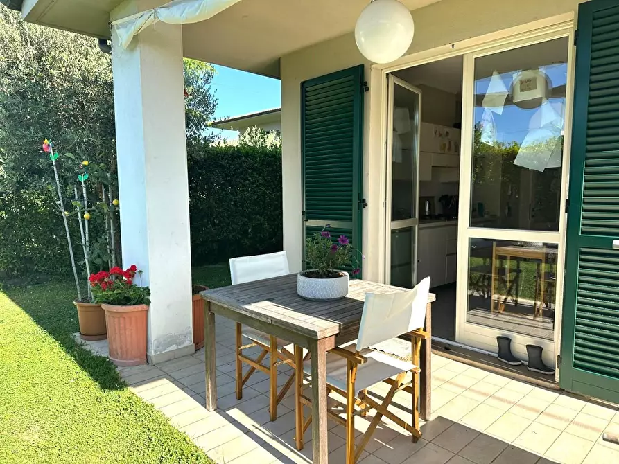 Immagine 46 di Casa bifamiliare in vendita  a Capannori