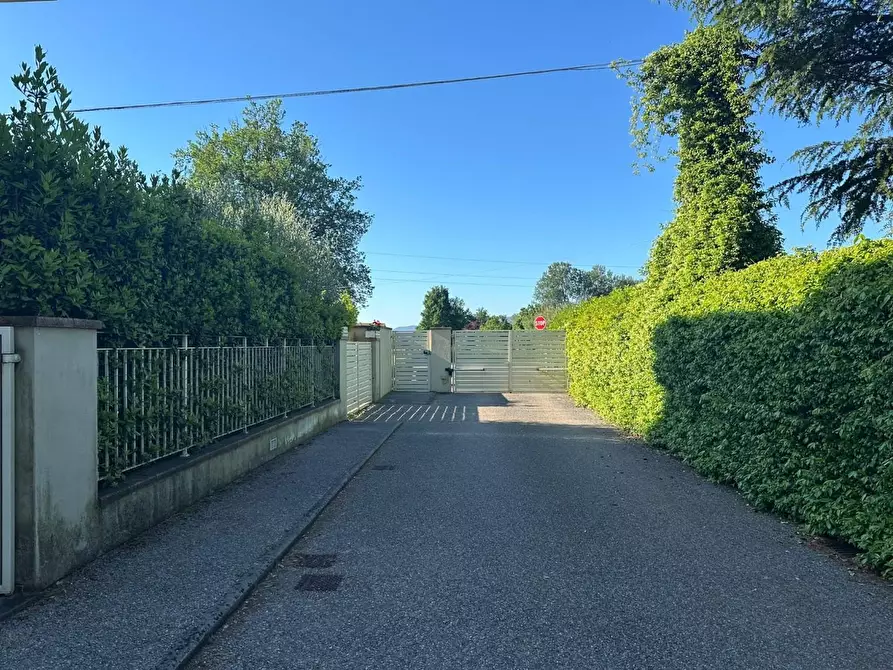 Immagine 54 di Casa bifamiliare in vendita  a Capannori