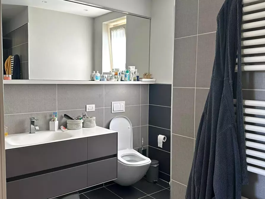 Immagine 43 di Casa bifamiliare in vendita  a Capannori