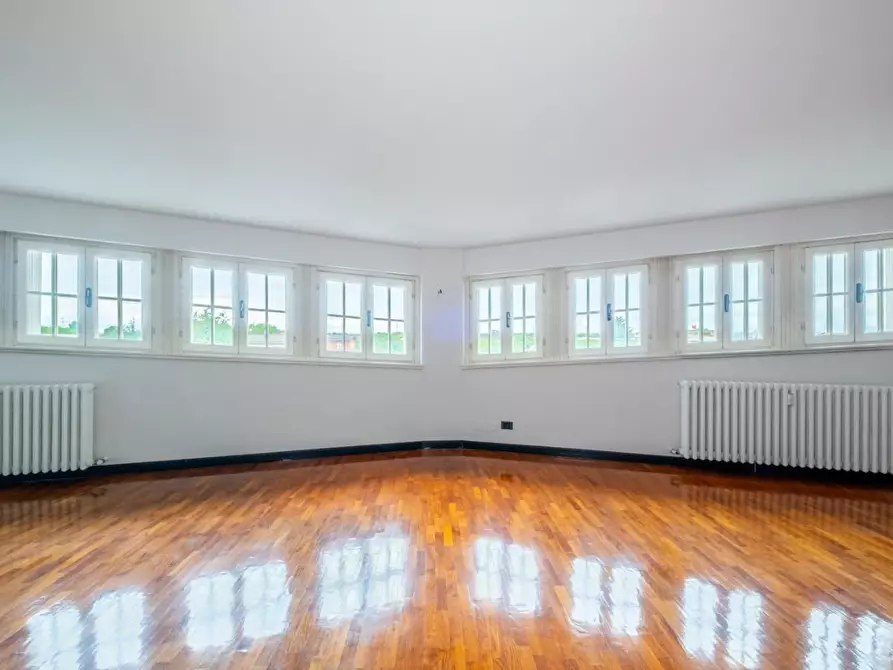 Immagine 1 di Appartamento in vendita  a Treviglio