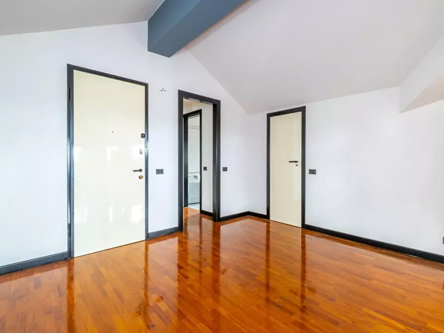 Immagine 19 di Appartamento in vendita  a Treviglio