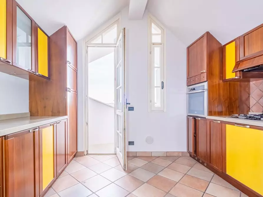 Immagine 3 di Appartamento in vendita  a Treviglio