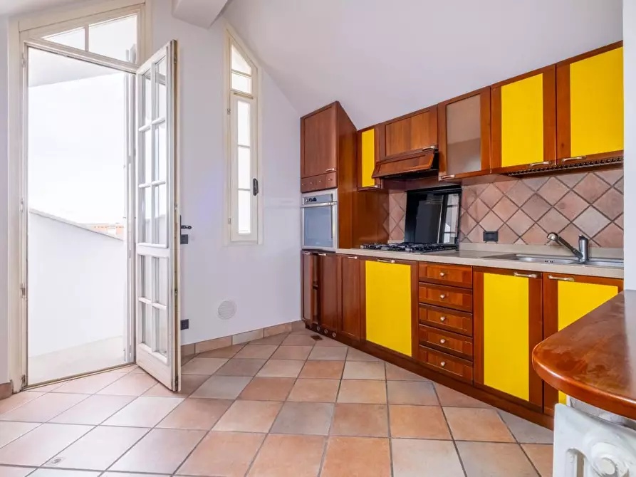 Immagine 9 di Appartamento in vendita  a Treviglio