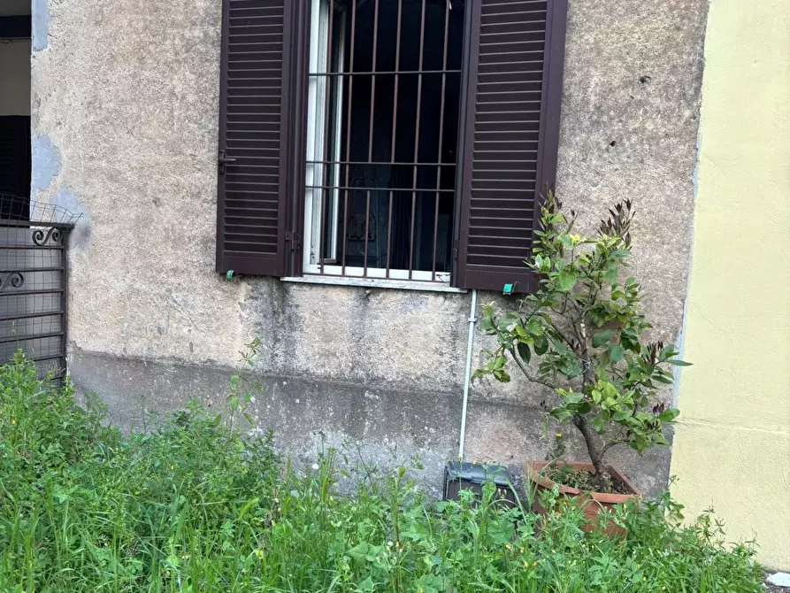 Immagine 35 di Negozio in vendita  a Roma