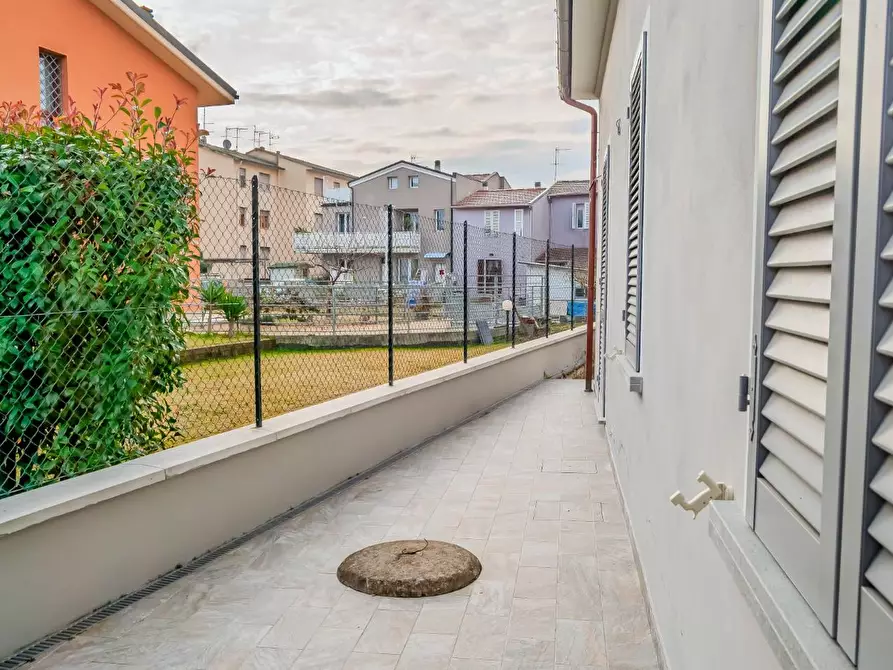 Immagine 14 di Villa in vendita  a San Miniato