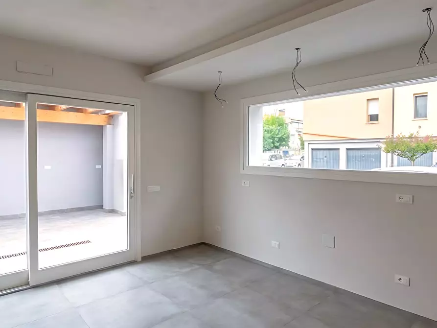 Immagine 3 di Villa in vendita  a San Miniato