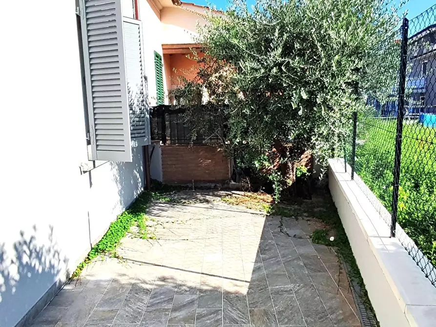 Immagine 15 di Villa in vendita  a San Miniato