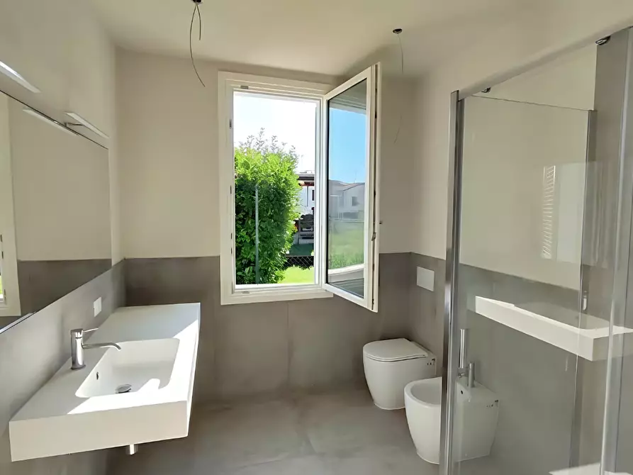 Immagine 6 di Villa in vendita  a San Miniato