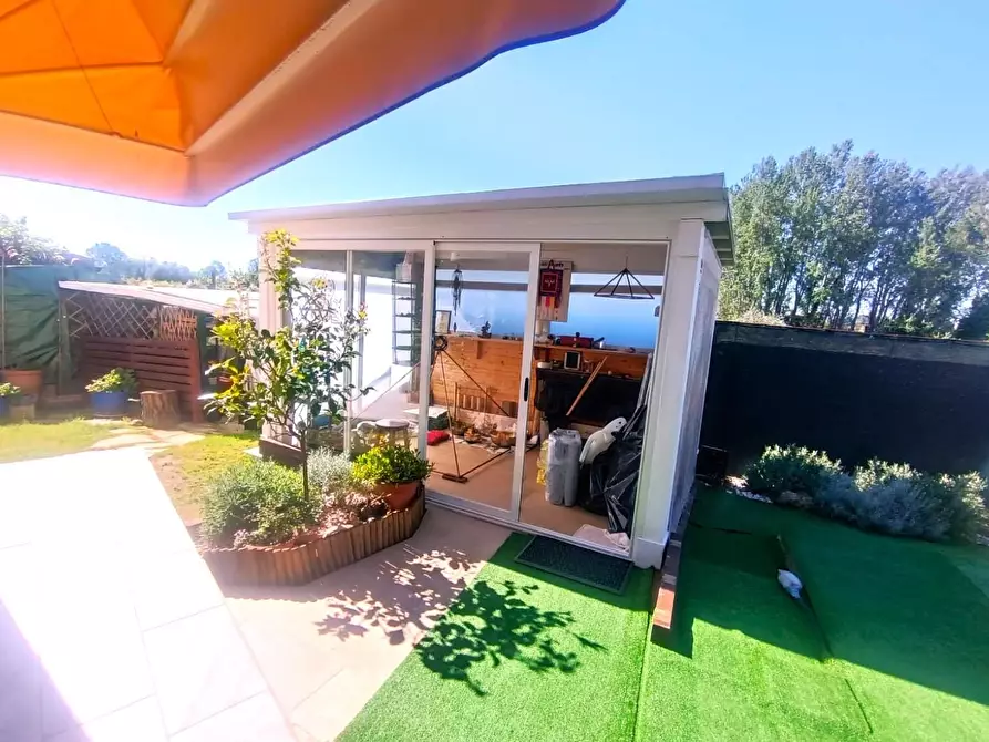 Immagine 66 di Villa in vendita  a Montignoso