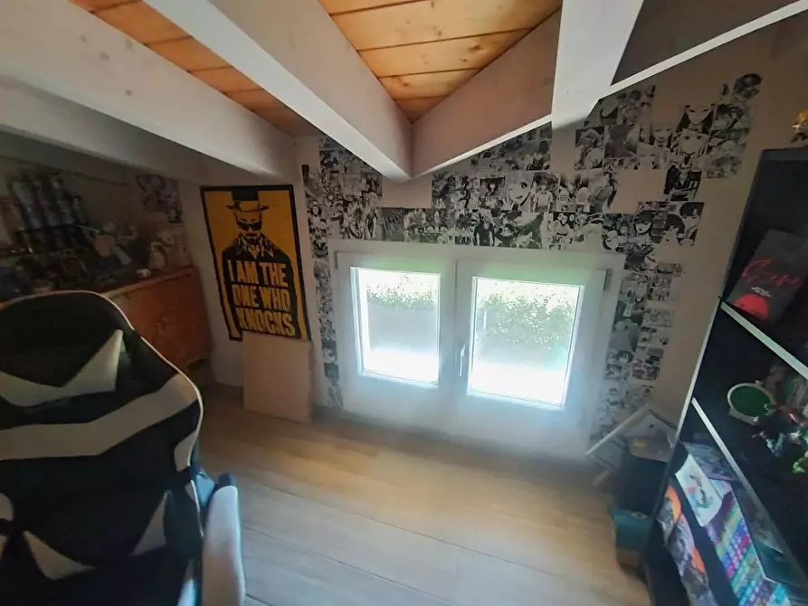 Immagine 48 di Villa in vendita  a Montignoso