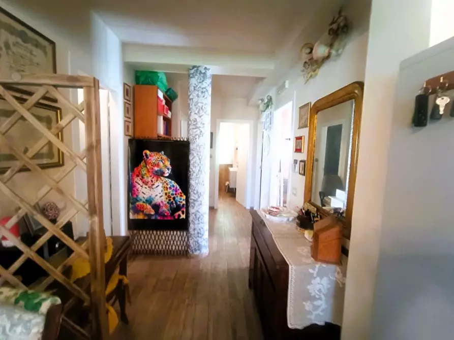 Immagine 11 di Villa in vendita  a Montignoso