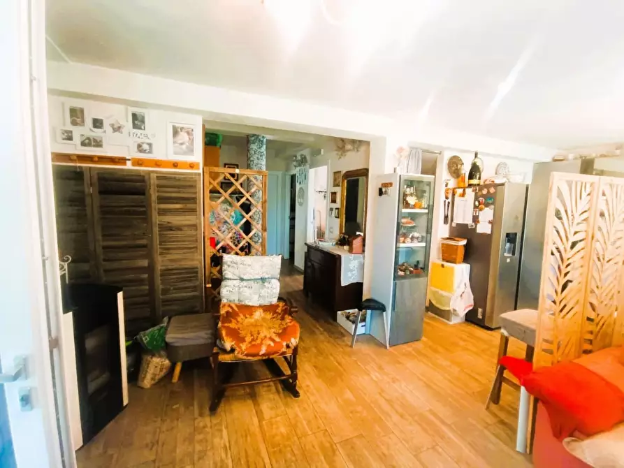 Immagine 9 di Villa in vendita  a Montignoso