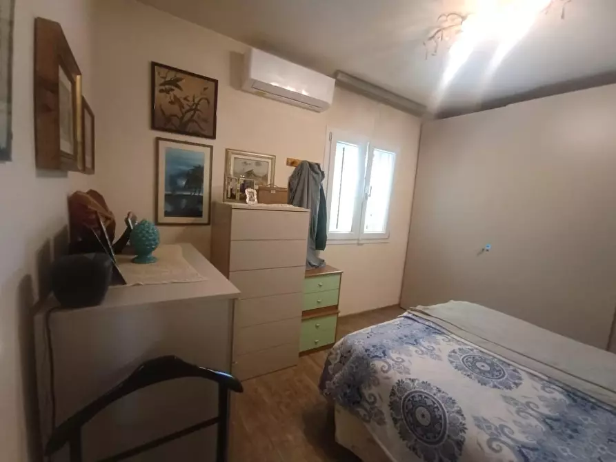 Immagine 15 di Villa in vendita  a Montignoso