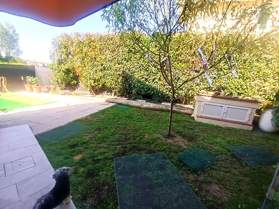 Immagine 61 di Villa in vendita  a Montignoso