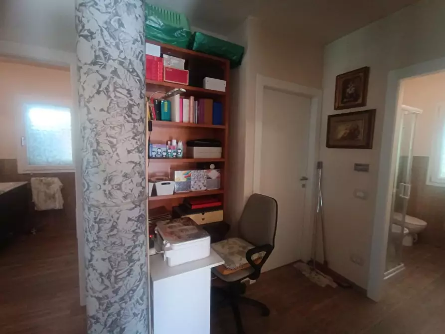 Immagine 13 di Villa in vendita  a Montignoso