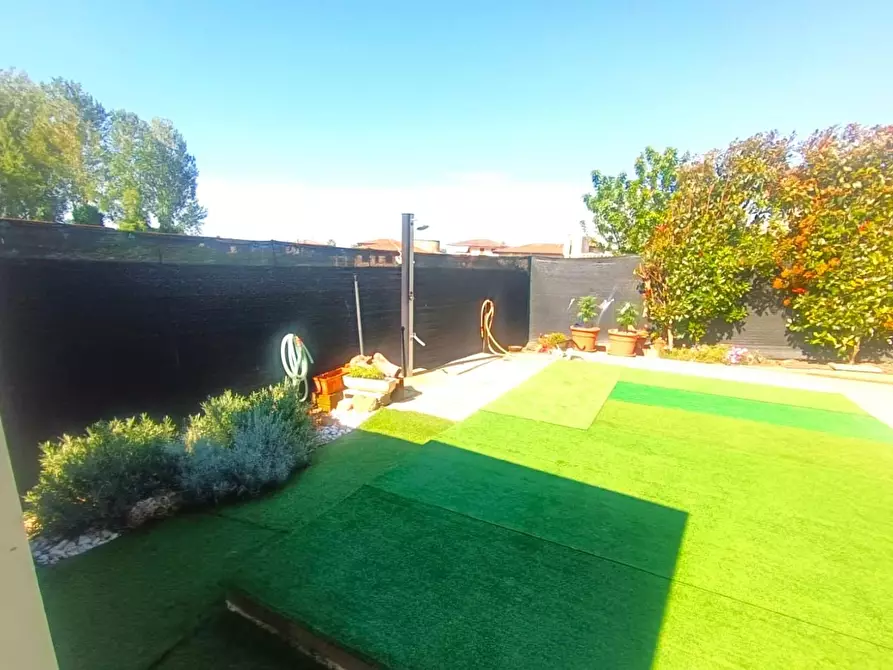 Immagine 69 di Villa in vendita  a Montignoso