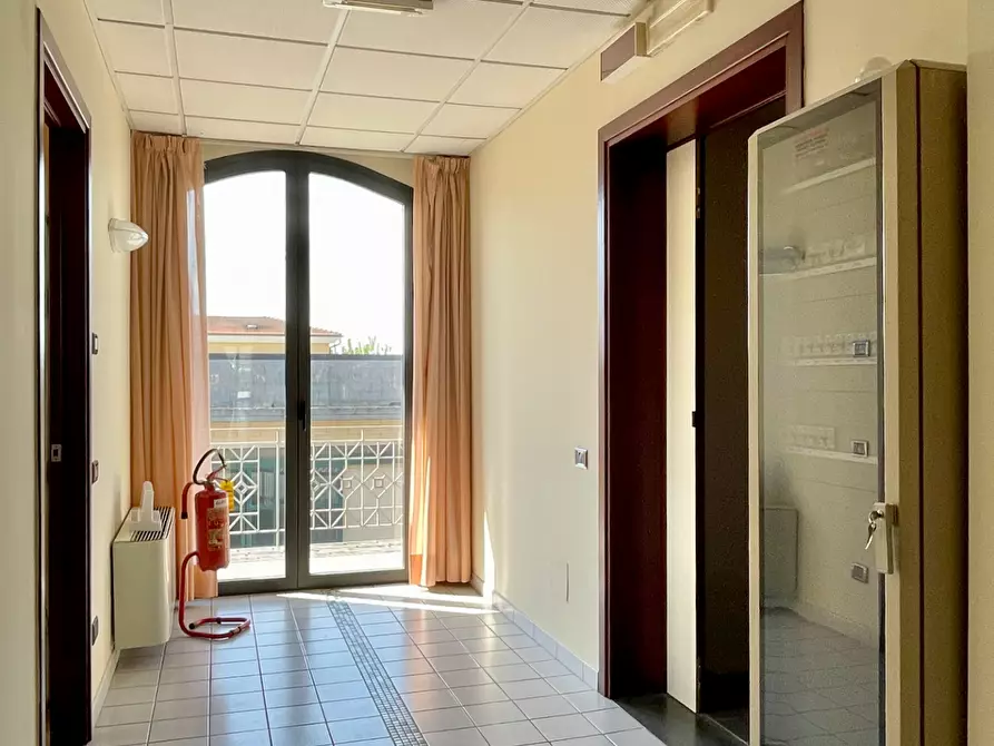 Immagine 29 di Ufficio in vendita  a San Miniato