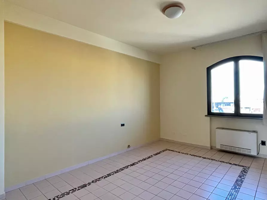 Immagine 22 di Ufficio in vendita  a San Miniato