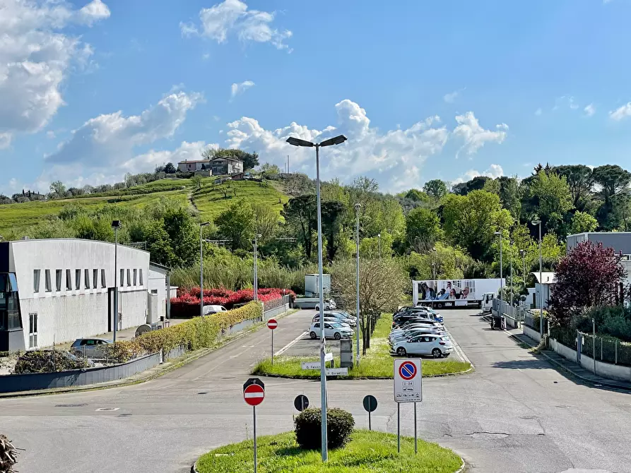 Immagine 17 di Ufficio in vendita  a San Miniato