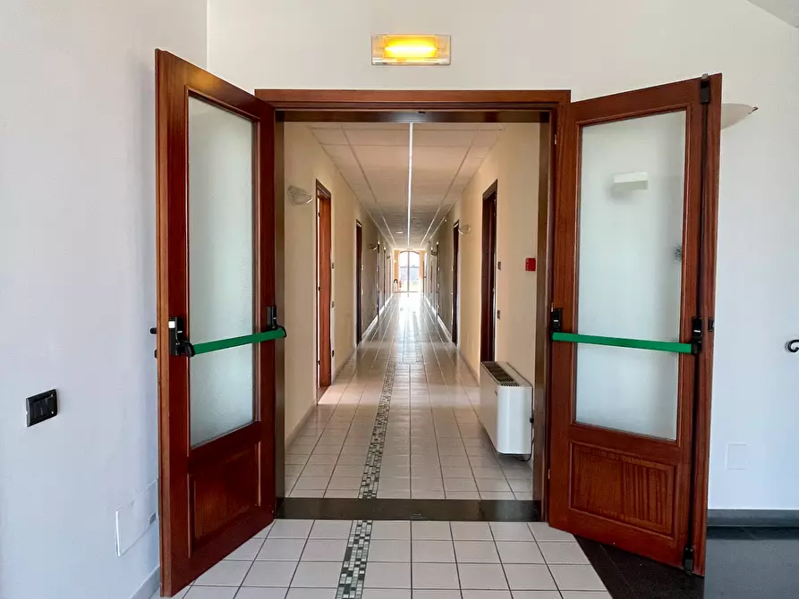 Immagine 28 di Ufficio in vendita  a San Miniato