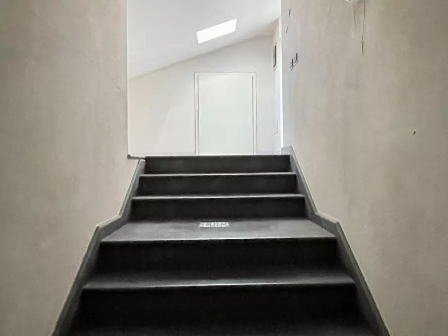 Immagine 32 di Ufficio in vendita  a San Miniato