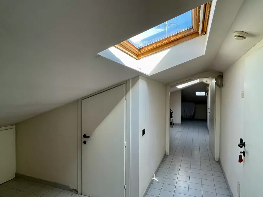 Immagine 35 di Ufficio in vendita  a San Miniato