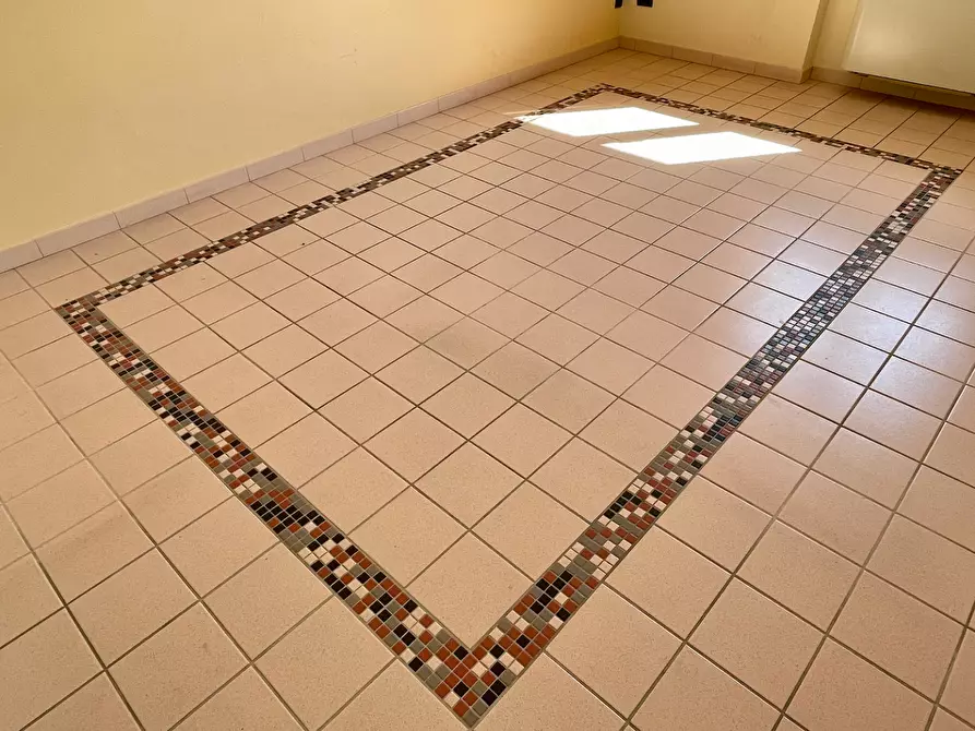 Immagine 15 di Ufficio in vendita  a San Miniato