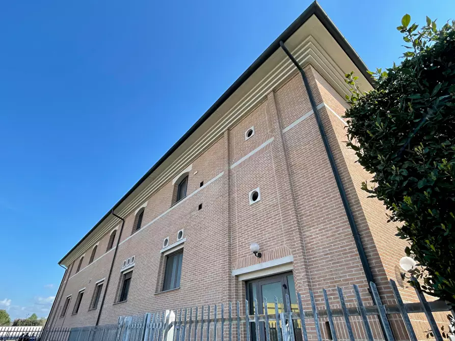 Immagine 1 di Ufficio in vendita  a San Miniato