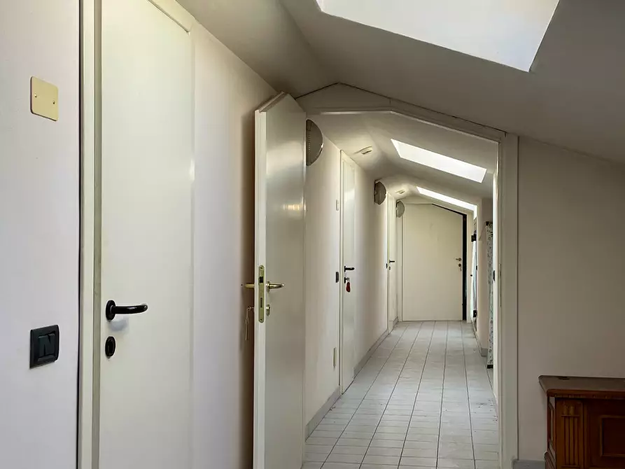 Immagine 33 di Ufficio in vendita  a San Miniato