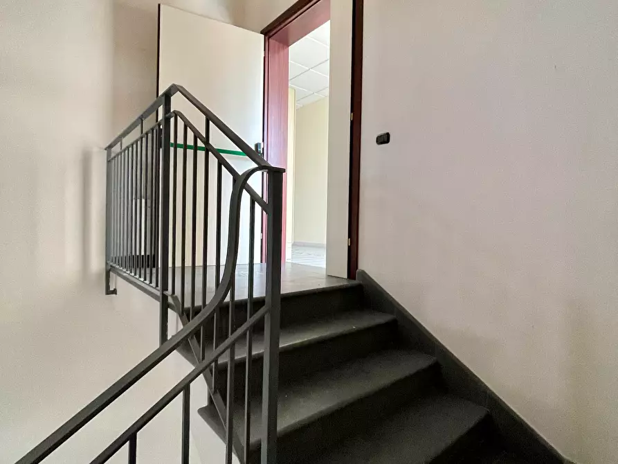 Immagine 9 di Ufficio in vendita  a San Miniato