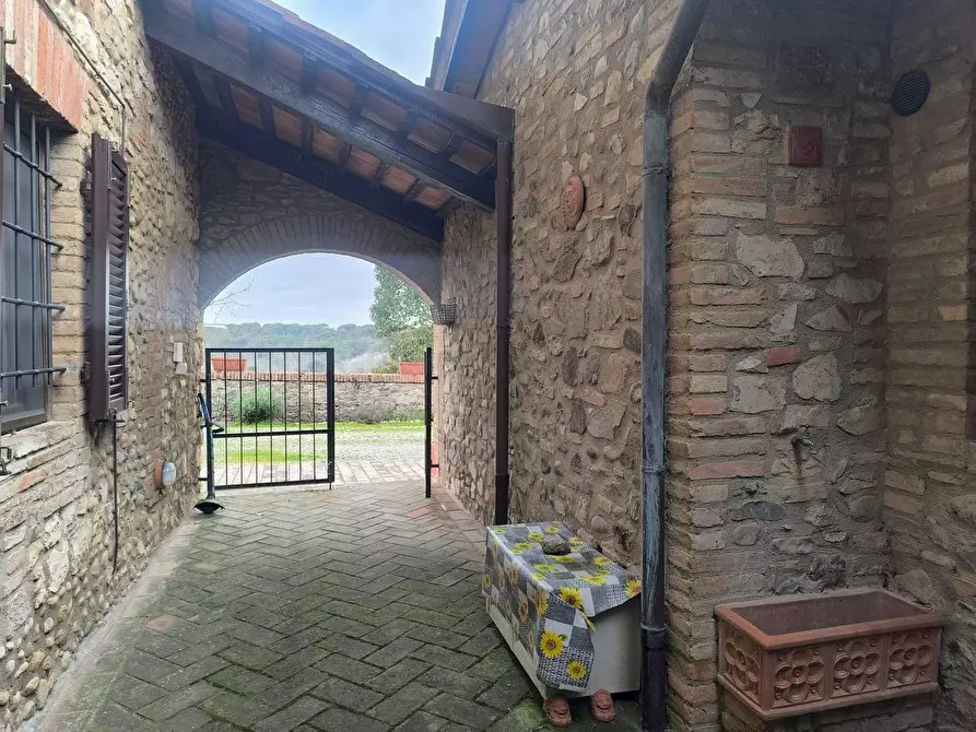 Immagine 19 di Appartamento in vendita  a Castelnuovo Berardenga