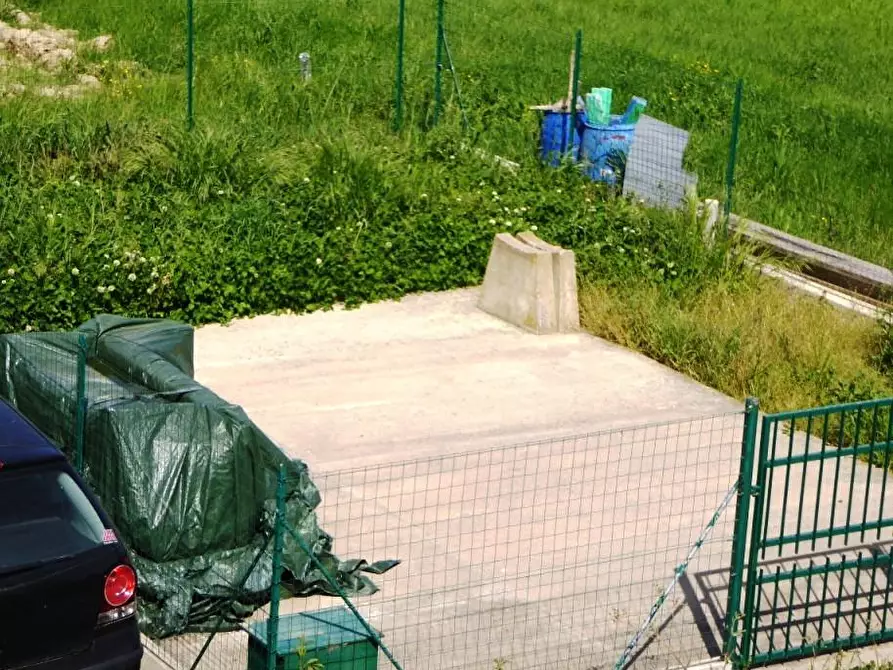 Immagine 15 di Appartamento in vendita  a Cascina