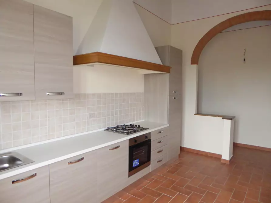 Immagine 5 di Appartamento in vendita  a Cascina