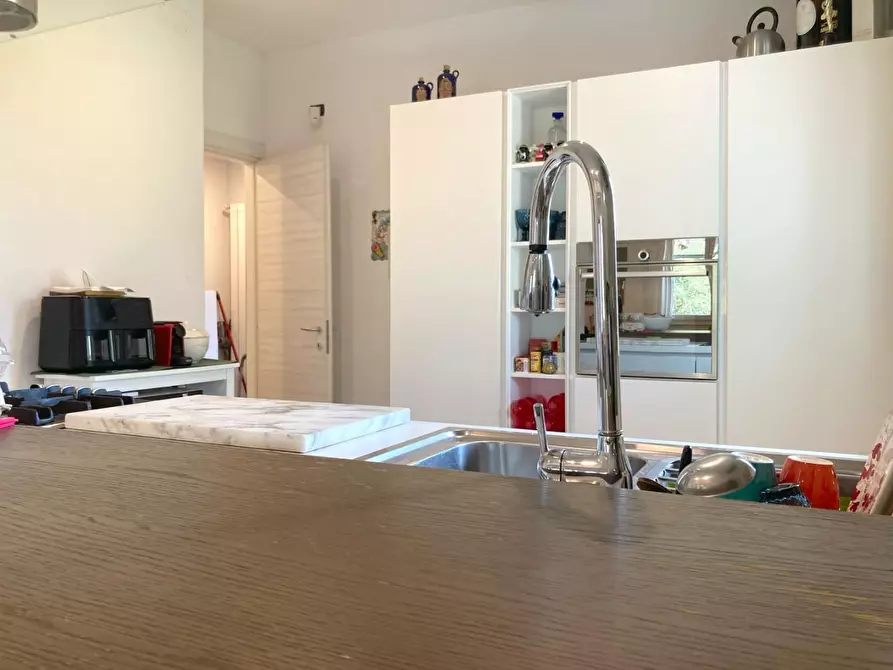 Immagine 11 di Casa bifamiliare in vendita  a Viareggio