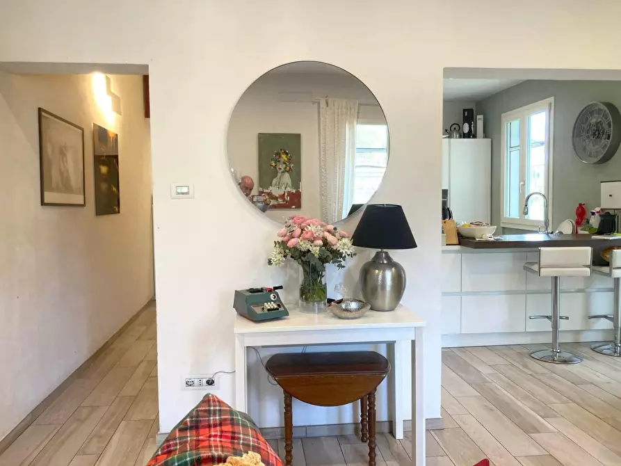 Immagine 5 di Casa bifamiliare in vendita  a Viareggio