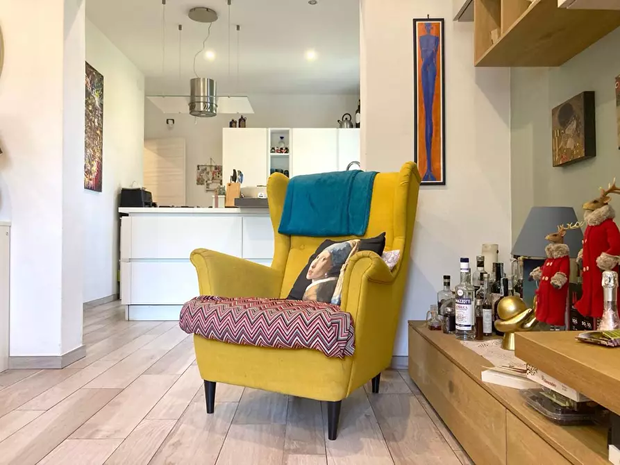 Immagine 6 di Casa bifamiliare in vendita  a Viareggio