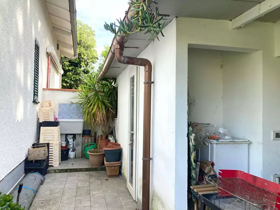 Immagine 35 di Casa bifamiliare in vendita  a Viareggio