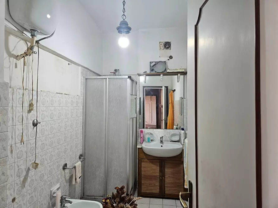 Immagine 10 di Appartamento in vendita  a Livorno