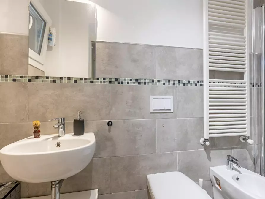 Immagine 10 di Terratetto in vendita  a Pisa